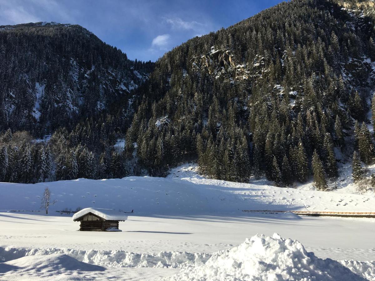 Appartements Fam. Gleinser Mirella Neustift im Stubaital Exteriér fotografie