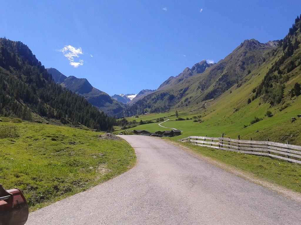Appartements Fam. Gleinser Mirella Neustift im Stubaital Exteriér fotografie